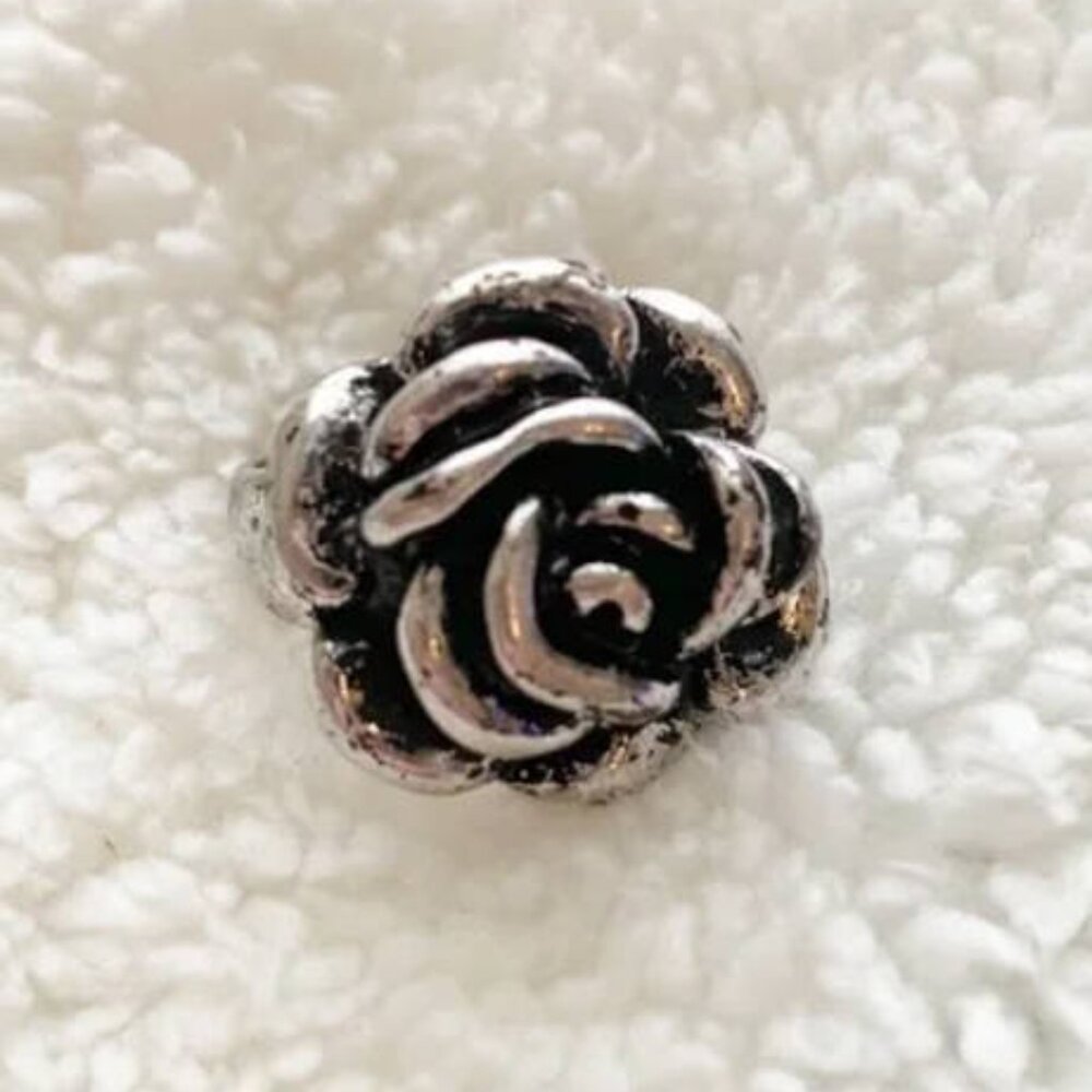 Rustic rose ring🌹